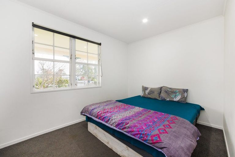 Photo of property in 12 Motuoapa Place, Kelvin Grove, Palmerston North, 4414
