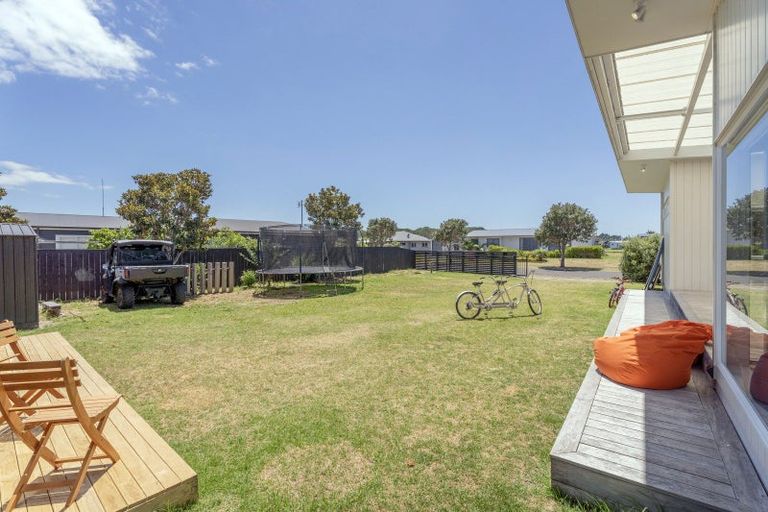 Photo of property in 134 Harbour Drive, Matarangi, Whitianga, 3592