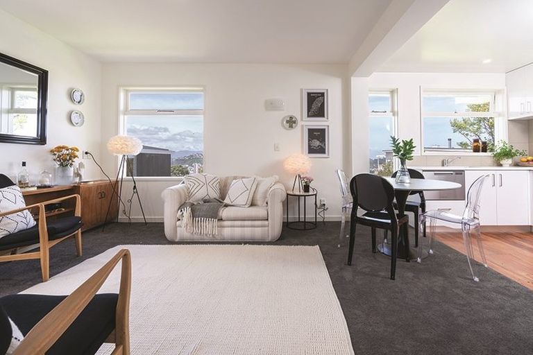 Photo of property in 27 Salamanca Road, Kelburn, Wellington, 6012