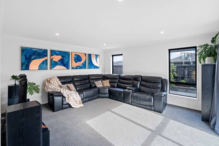 Photo of property in 34 Bradwell Crescent, Halswell, Christchurch, 8025