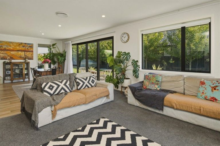 Photo of property in 102 Oakley Avenue, Springlands, Blenheim, 7201