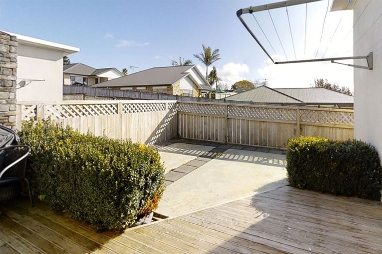 Photo of property in 2 Merlot Lane, Pukekohe, 2120