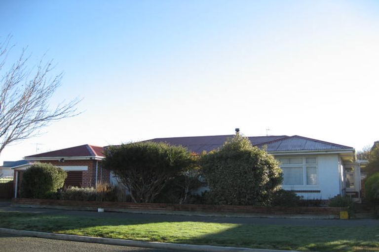 Property details for 72 Newcastle Street, Windsor, Invercargill, 9810
