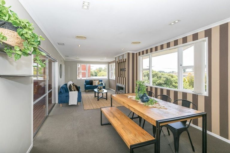 Photo of property in 35 Acacia Crescent, Glenview, Hamilton, 3206