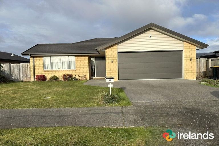 Photo of property in 32 Meyer Crescent, Halswell, Christchurch, 8025