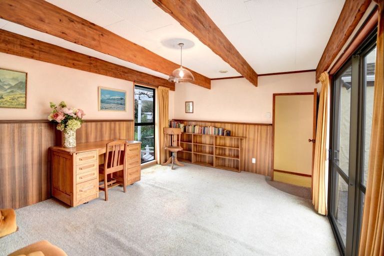 Photo of property in 15 Beaumaris Street, Outram, 9019