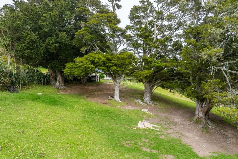 Photo of property in 465 Helmsdale Road, Waipu, 0582