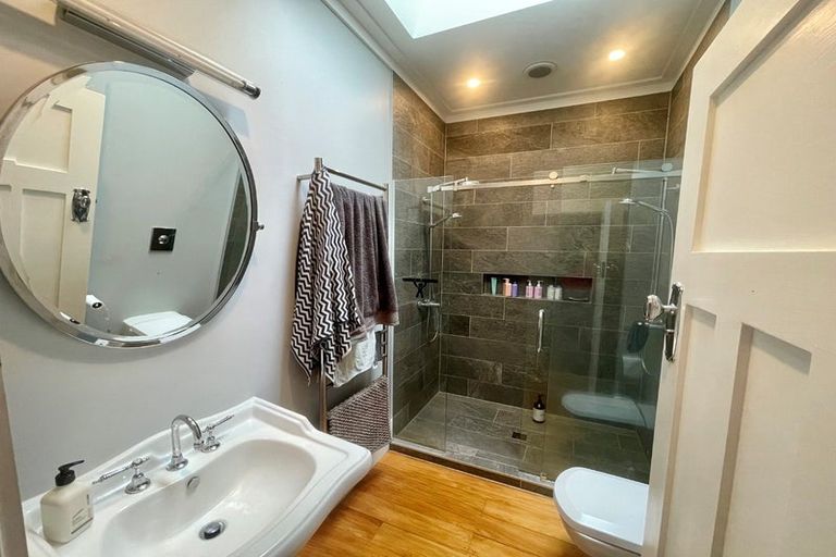 Photo of property in 19 Egremont Street, Belmont, Auckland, 0622