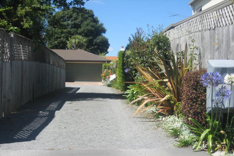 Photo of property in 4 Field Terrace, Upper Riccarton, Christchurch, 8041