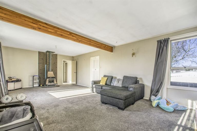 Photo of property in 26 Kirrie Avenue, Te Atatu South, Auckland, 0610