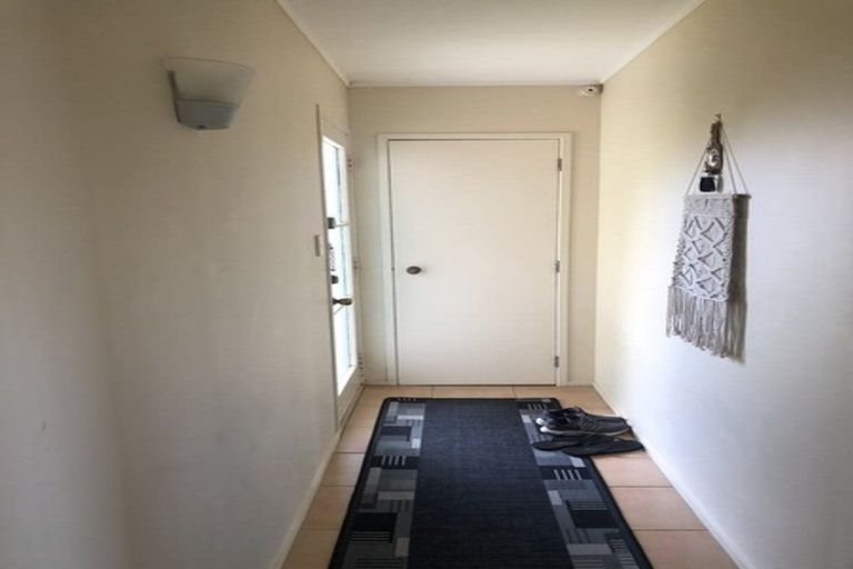 Photo of property in 2/62 Kitchener Road, Milford, Auckland, 0620