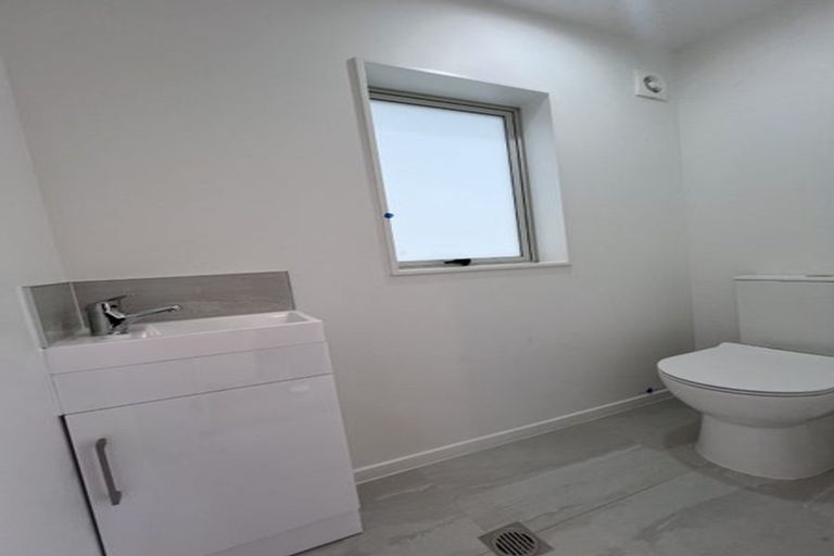Photo of property in 7 Sheralee Place, Bucklands Beach, Auckland, 2014