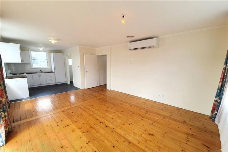 Photo of property in 11a Forth Terrace, Roslyn, Palmerston North, 4414