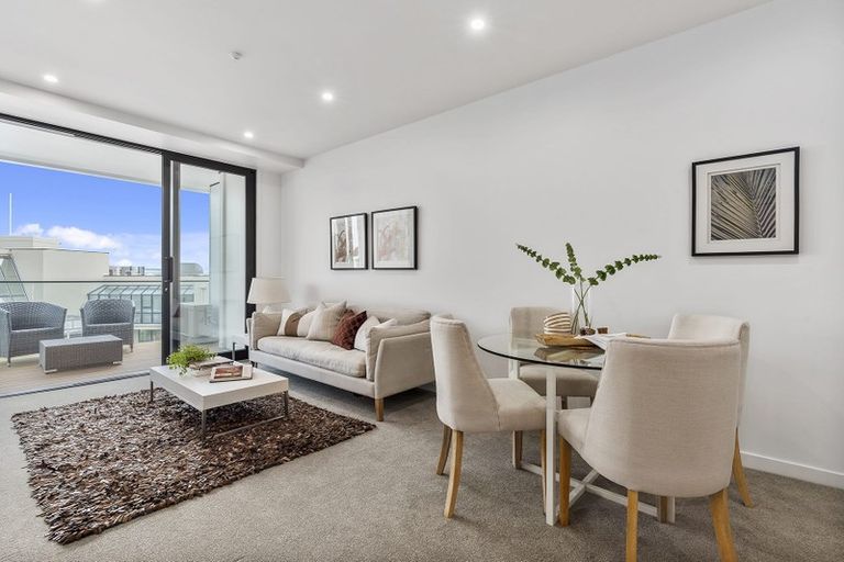 Photo of property in 105/8b Lake Pupuke Drive, Takapuna, Auckland, 0622