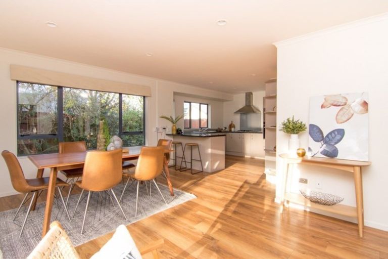 Photo of property in 8 Sorrento Place, Kelvin Grove, Palmerston North, 4414