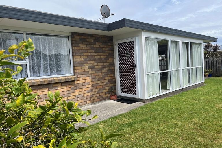 Photo of property in 2/39 Sackville Street, Fitzroy, New Plymouth, 4312