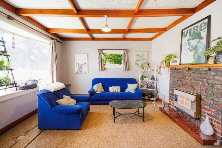 Photo of property in 40 Puriri Terrace, Roslyn, Palmerston North, 4414