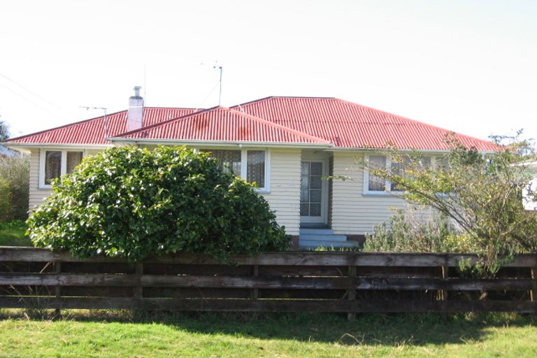 Photo of property in 27 Hill Crescent, Papakura, 2110