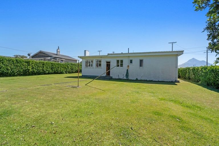 Photo of property in 62 Gisborne Terrace, Opunake, 4616