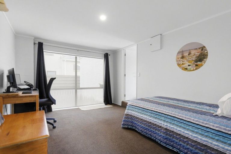 Photo of property in 3a Compton Place, Mount Maunganui, 3116