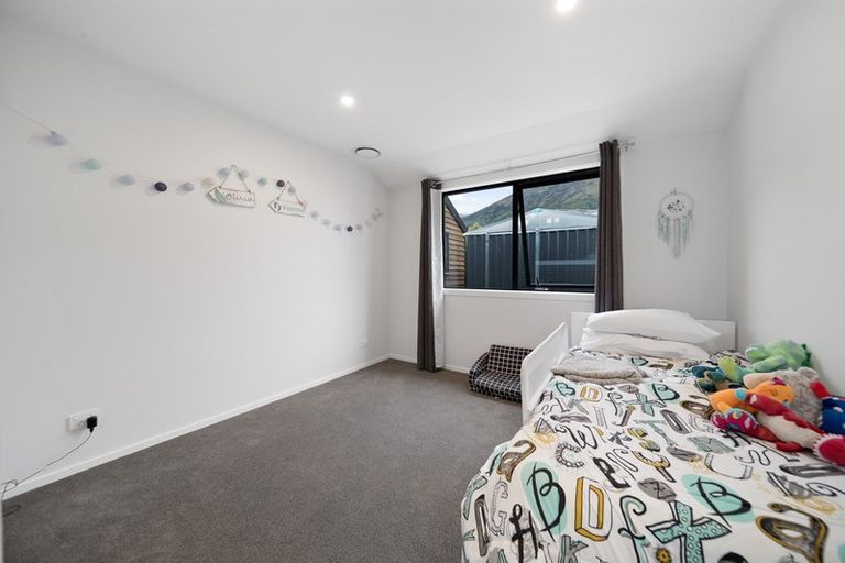 Photo of property in 1 Ashenhurst Way, Lower Shotover, Queenstown, 9304