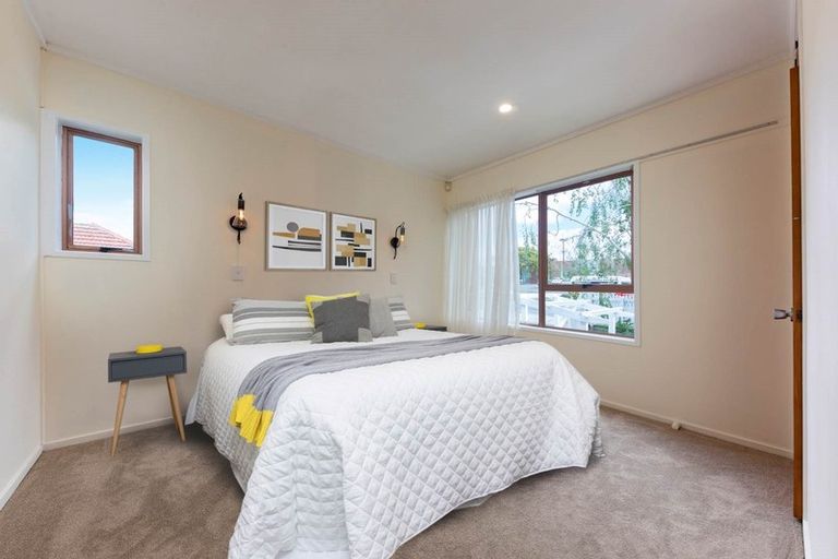 Photo of property in 237 Te Atatu Road, Te Atatu South, Auckland, 0610