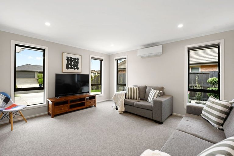 Photo of property in 263 Dixon Road, Fitzroy, Hamilton, 3206