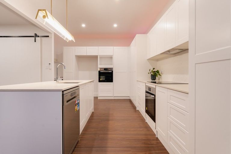 Photo of property in 104 Forbury Road, Saint Clair, Dunedin, 9012