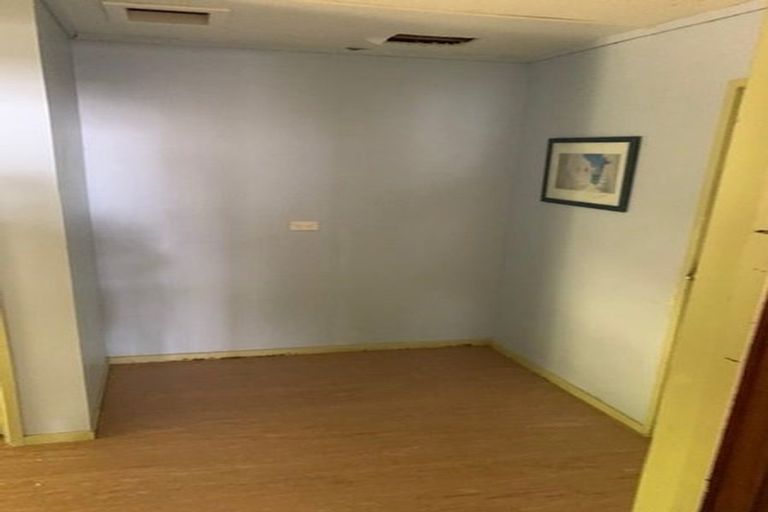 Photo of property in 15 Chrisarda Place, Red Hill, Papakura, 2110