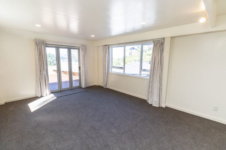 Photo of property in 136 Raroa Road, Aro Valley, Wellington, 6012