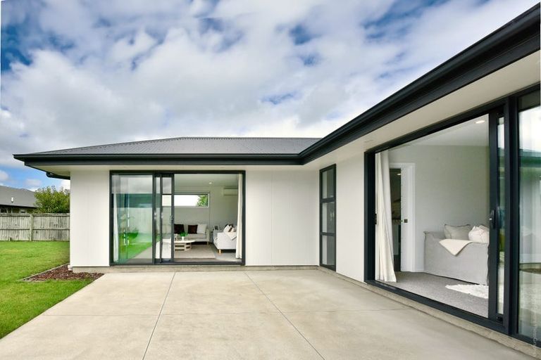 Photo of property in 15 Russ Drive, Lincoln, 7608