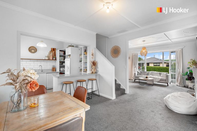 Photo of property in 1 Mure Street, Mosgiel, 9024