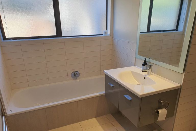 Photo of property in 38b Atkin Avenue, Mission Bay, Auckland, 1071