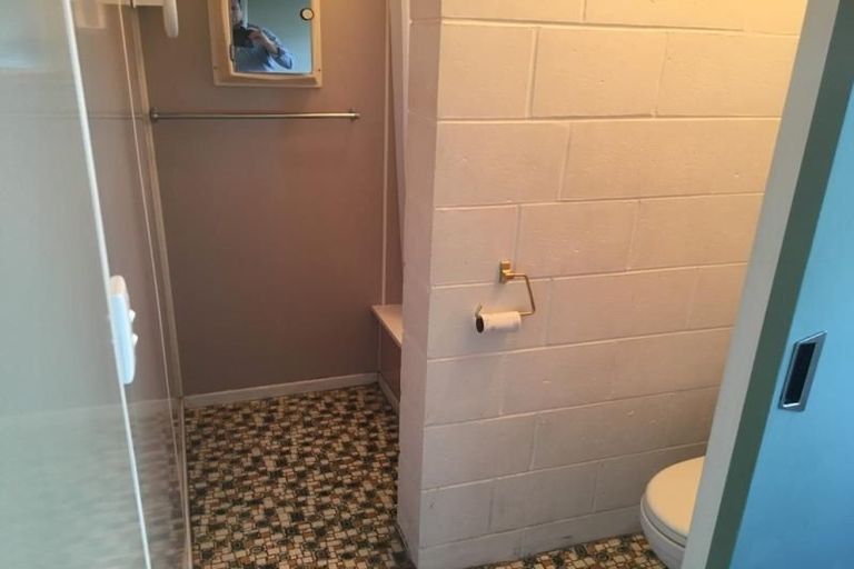 Photo of property in 41 Rimutaka Place, Titirangi, Auckland, 0604