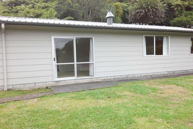 Photo of property in 27 Thames Street, Welbourn, New Plymouth, 4310