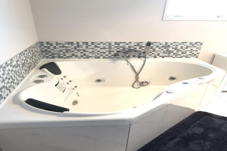 Photo of property in 13 Macville Road, Mount Maunganui, 3116