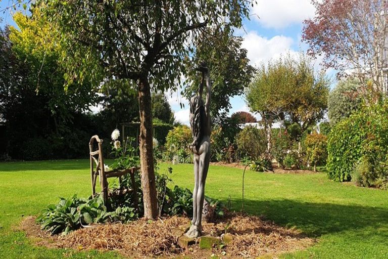 Photo of property in 6 Girvan Street, Wallacetown, 9816