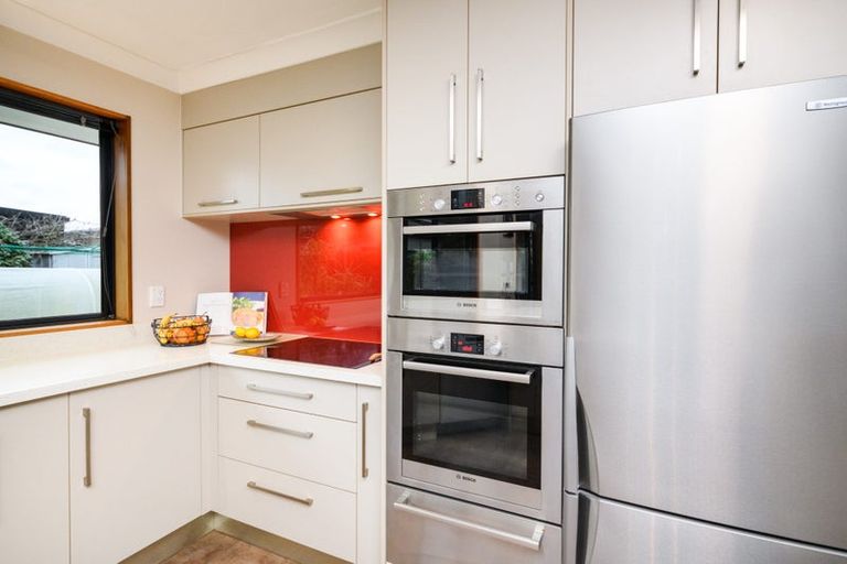Photo of property in 8 Dougherty Place, Hokowhitu, Palmerston North, 4410