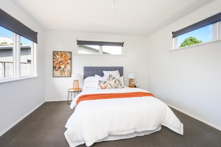 Photo of property in 12 Conway Place, Terrace End, Palmerston North, 4410
