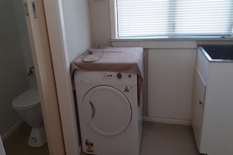 Photo of property in 15 Olivia Street, Stratford, 4332