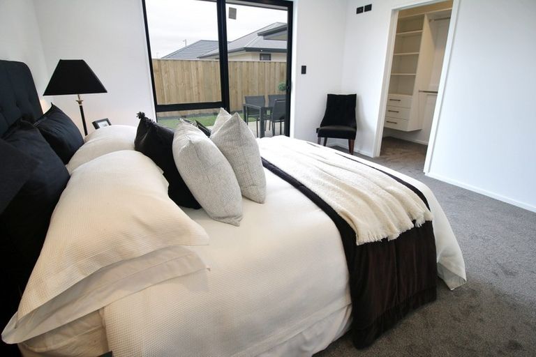 Photo of property in 38 Broadway Parade, Rolleston, 7615