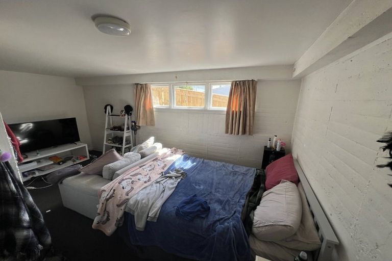 Photo of property in 2/239 Adelaide Road, Newtown, Wellington, 6021