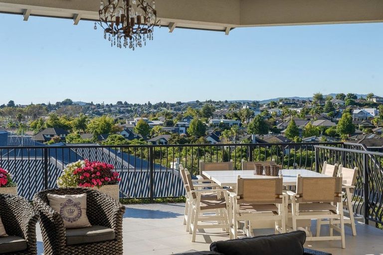 Photo of property in 15 Meadowbank Rise, Bethlehem, Tauranga, 3110