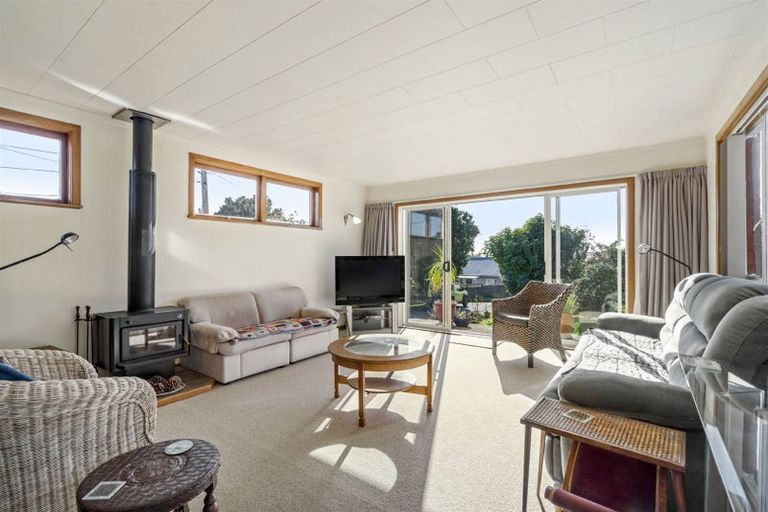 Photo of property in 25 Beatrice Avenue, Hillcrest, Auckland, 0627