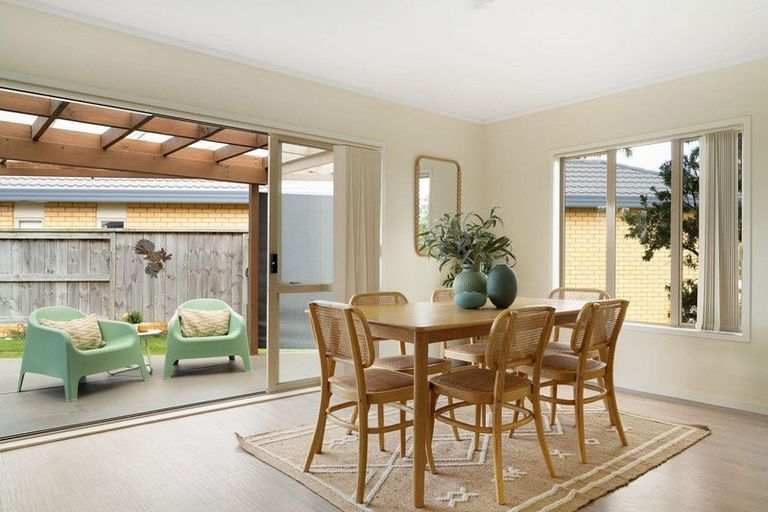 Photo of property in 644 Grenada Street, Papamoa Beach, Papamoa, 3118