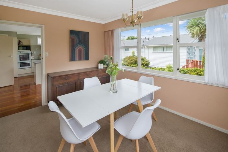 Photo of property in 10a Izard Road, Khandallah, Wellington, 6035