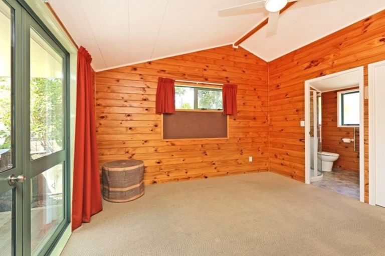Photo of property in 8a Nimon Street, Havelock North, 4130