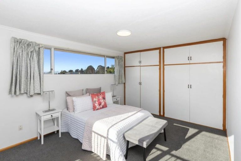 Photo of property in 11 Eglinton Street, Avondale, Christchurch, 8061