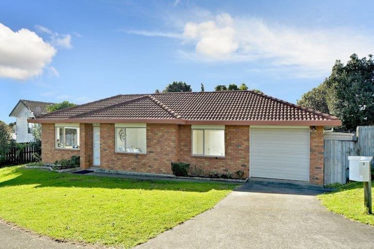 Photo of property in 8 Rebecca Rise, Weymouth, Auckland, 2103