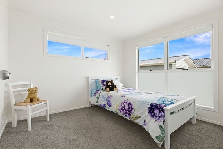 Photo of property in 127b Bruce Mclaren Road, Henderson, Auckland, 0612
